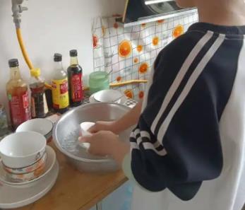 保亭帮妈妈做家务的收获有哪些？